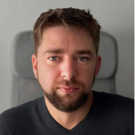 Jury Golubev